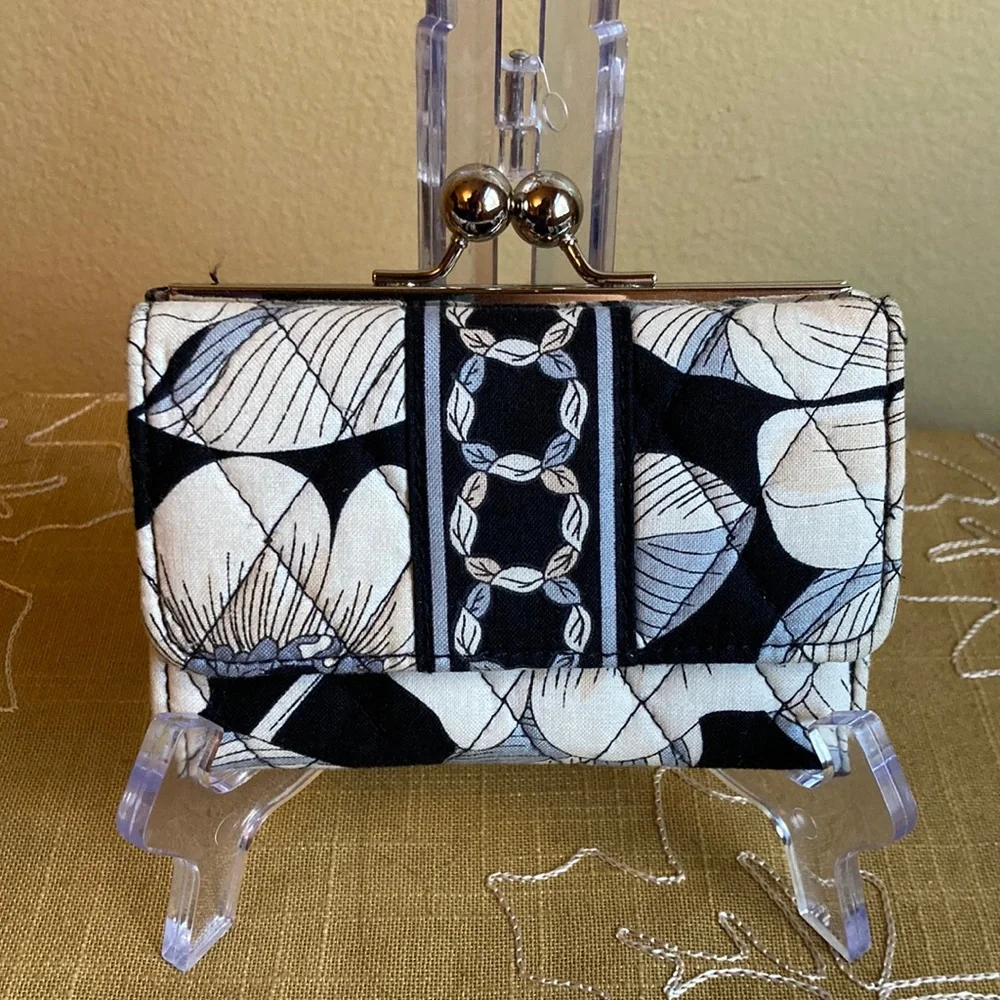 Vera Bradley Black Ivory Floral Kiss‑Lock Wallet | Preloved Quilted Fabric